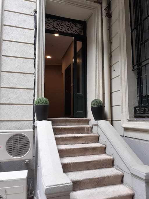 Acogedor Apartamento En Gran Via Madrid Exterior photo